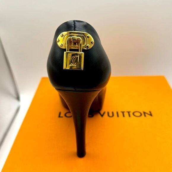 LOUIS VUITTON PATENT GOLD LOCK PLATFORM PEEP TOE PUMPS WITH BOX & DUSTBAG - Picture 10 of 14